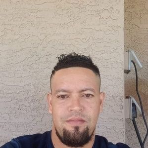 Meet your Posher, Elias